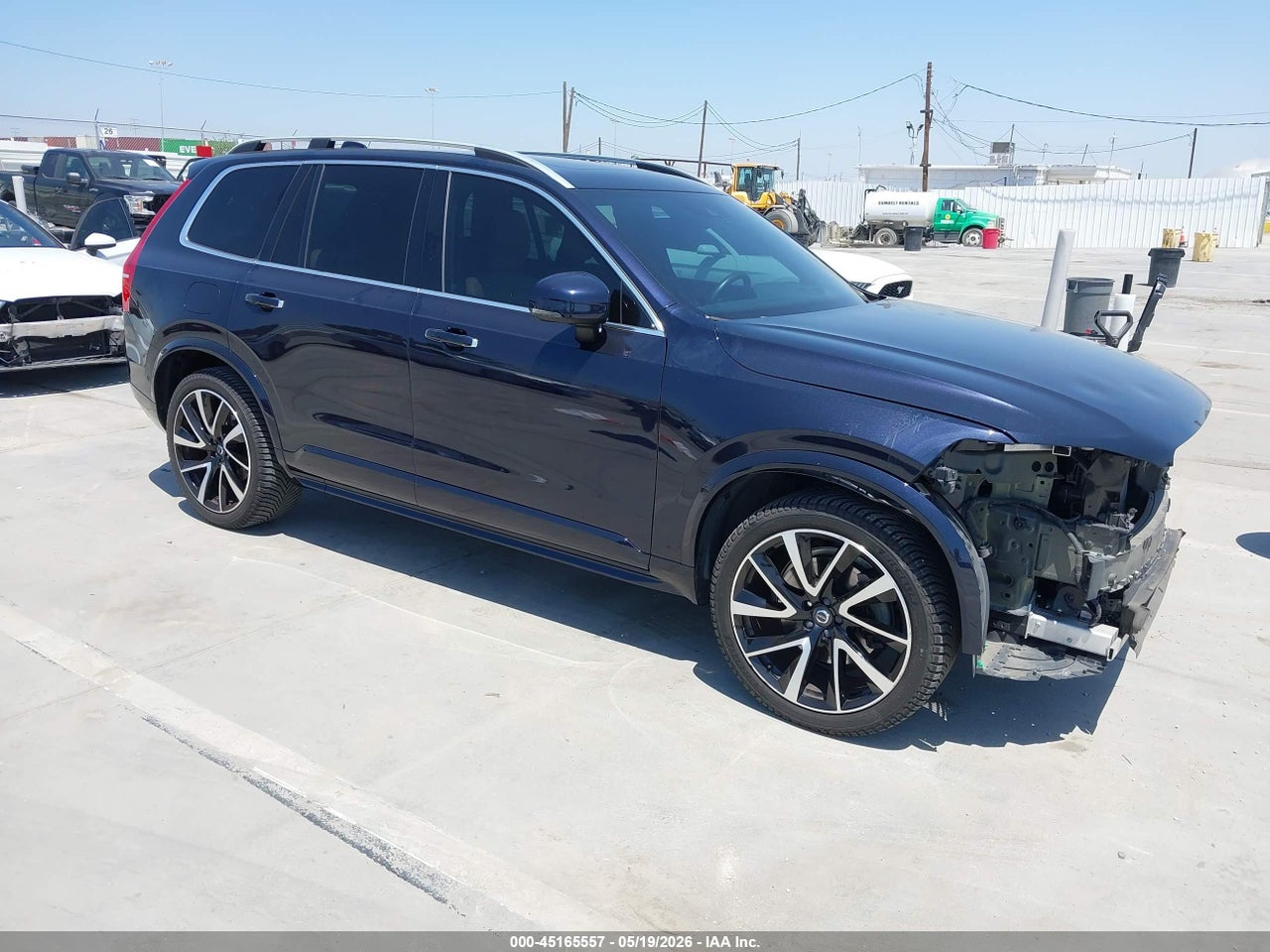 YV4A22PK5K1****** · 2019 VOLVO XC90 T6 MOMENTUM