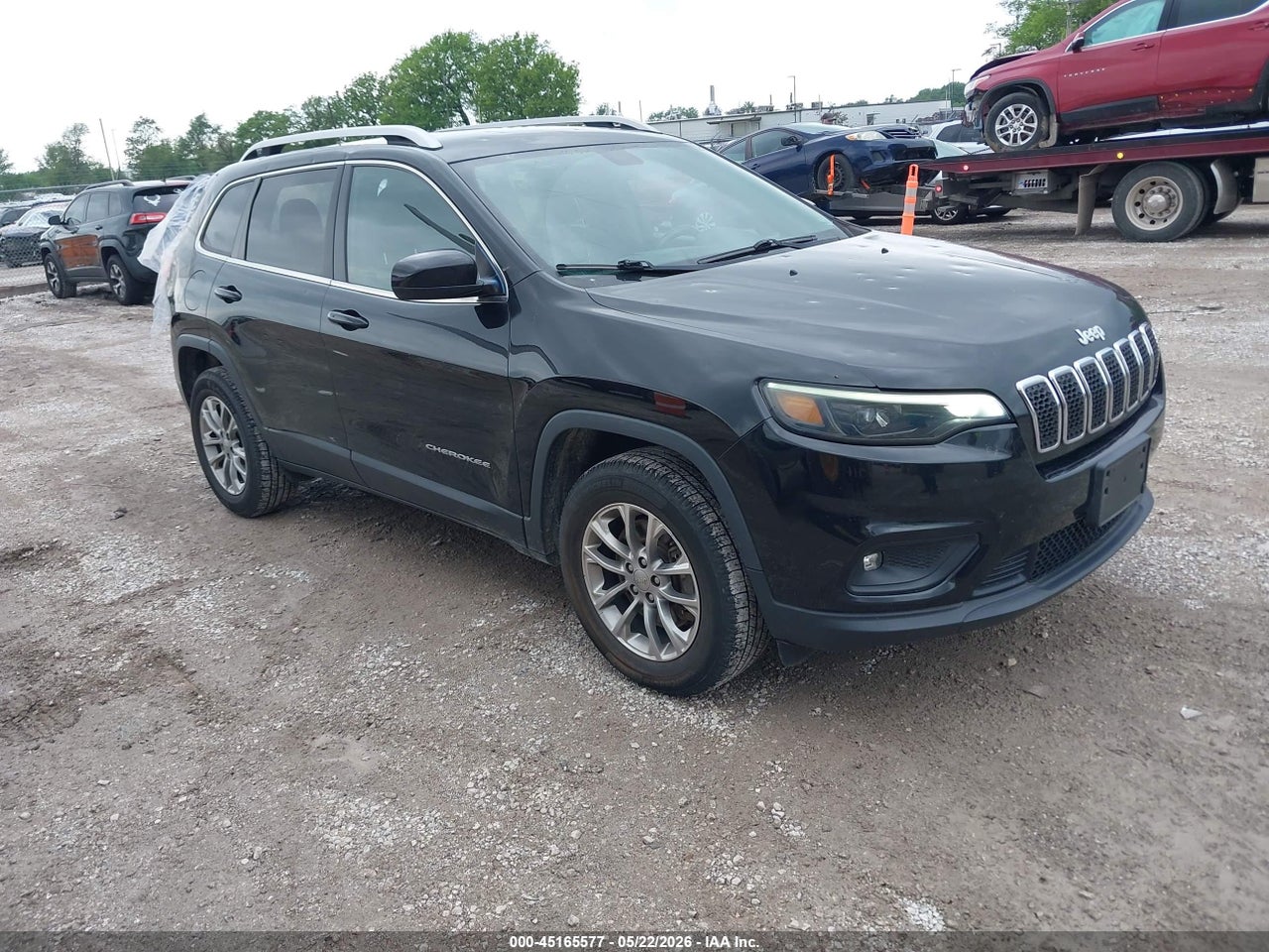 1C4PJMLB9KD****** · 2019 JEEP CHEROKEE LATITUDE PLUS 4X4