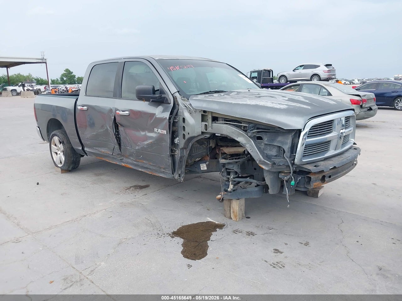 1D3HB13TX9S****** · 2009 DODGE RAM 1500 SLT/SPORT/TRX