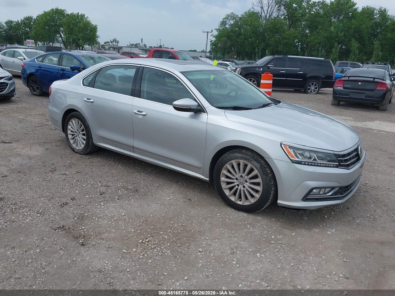 1VWBT7A31HC****** · 2017 VOLKSWAGEN PASSAT 1.8T SE