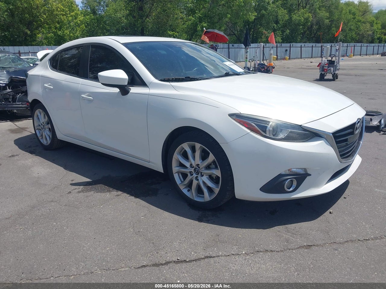 JM1BM1W33F1****** · 2015 MAZDA MAZDA3 S GRAND TOURING