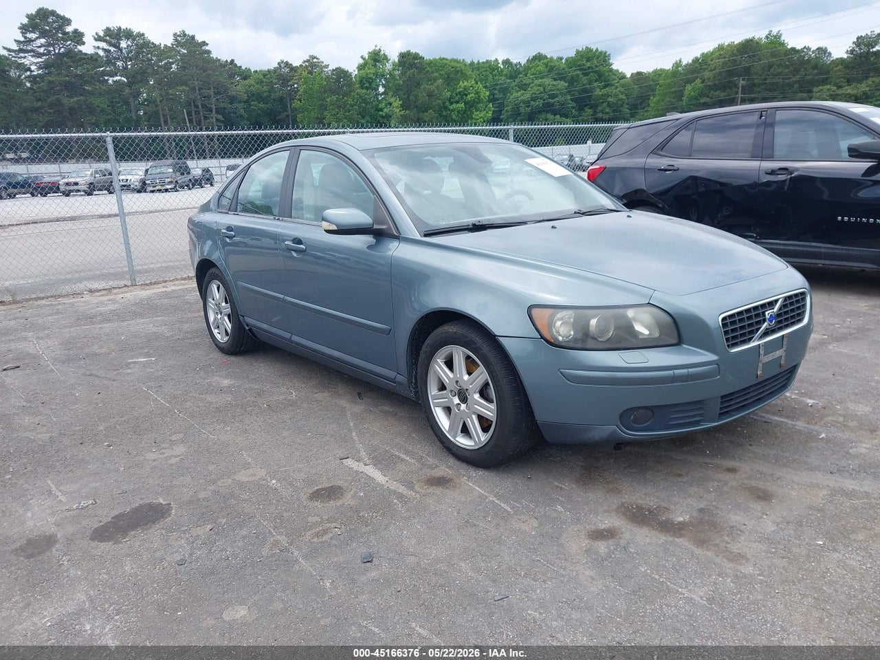 YV1MS682352****** · 2005 VOLVO S40 T5