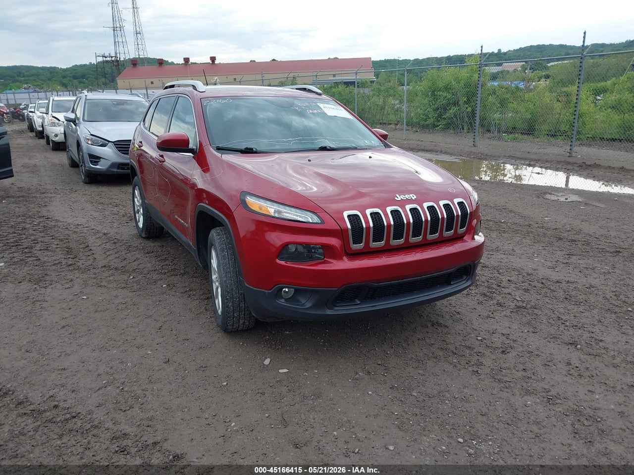 1C4PJMCB9HW****** · 2017 JEEP CHEROKEE LATITUDE 4X4