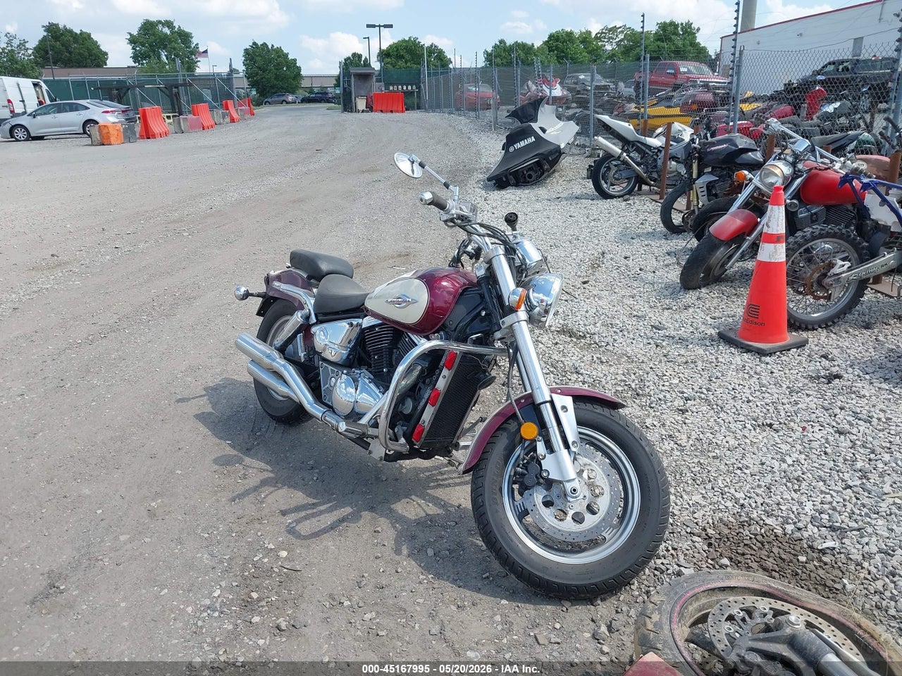 JS1VS53A9W2****** · 1998 SUZUKI VZ800