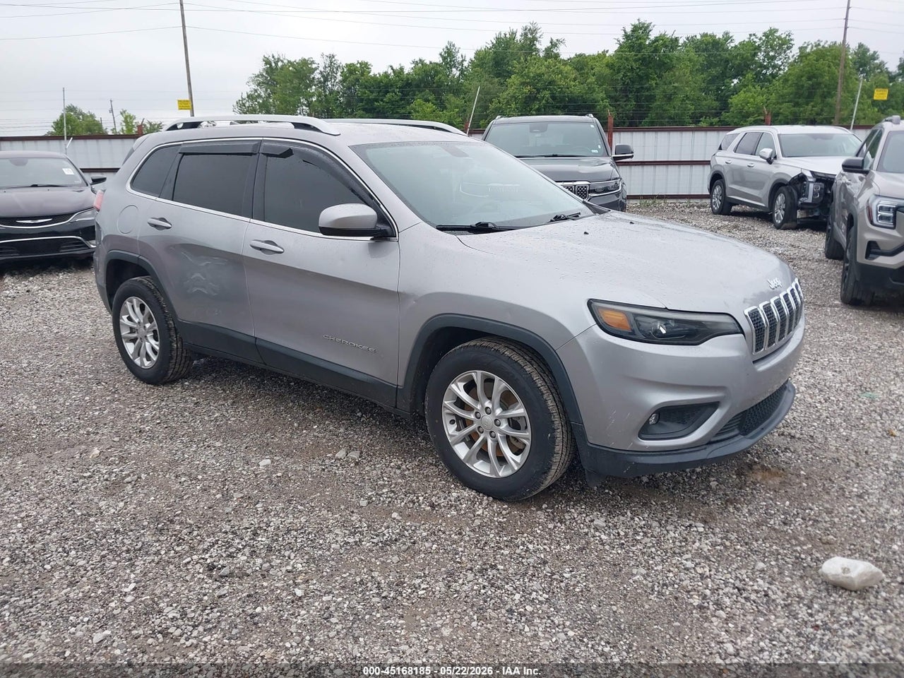 1C4PJLCB3KD****** · 2019 JEEP CHEROKEE LATITUDE FWD