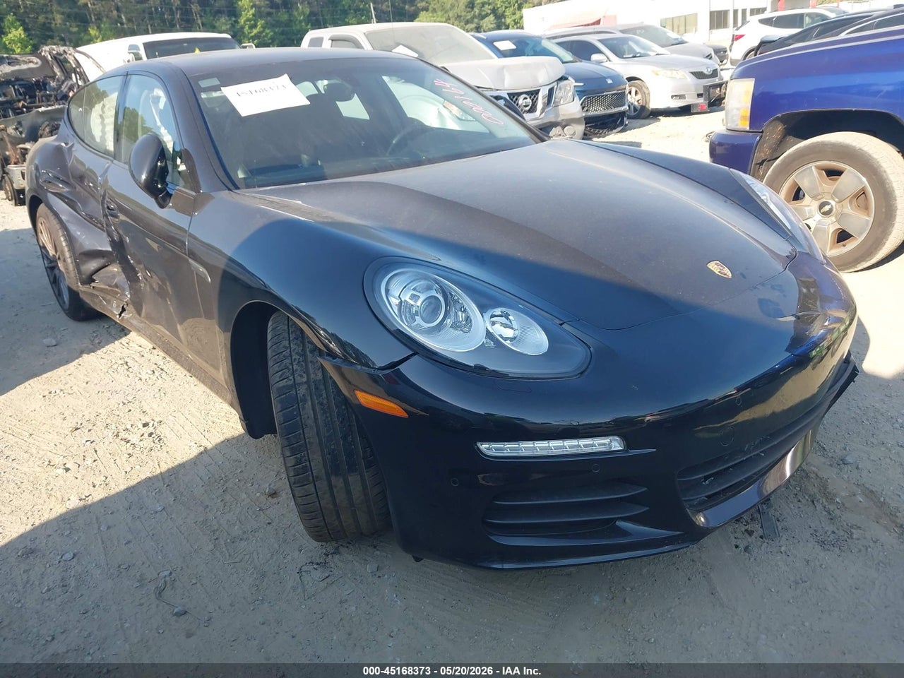 WP0AA2A74GL****** · 2016 PORSCHE PANAMERA 4