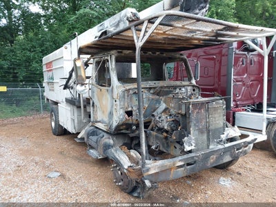 1998 INTERNATIONAL 4000 4700