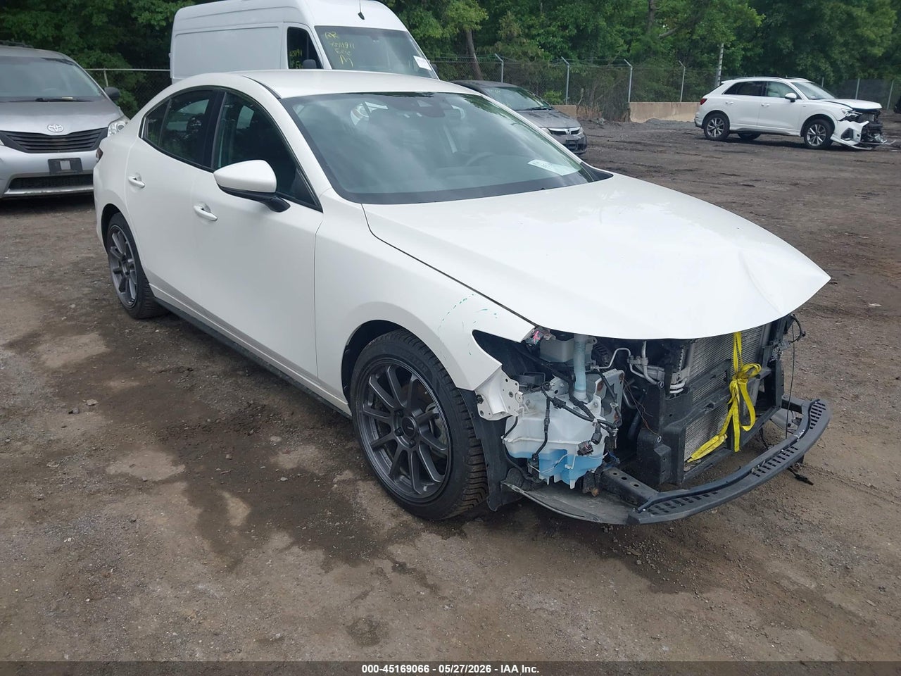 JM1BPACL6L1****** · 2020 MAZDA MAZDA3 SELECT PACKAGE