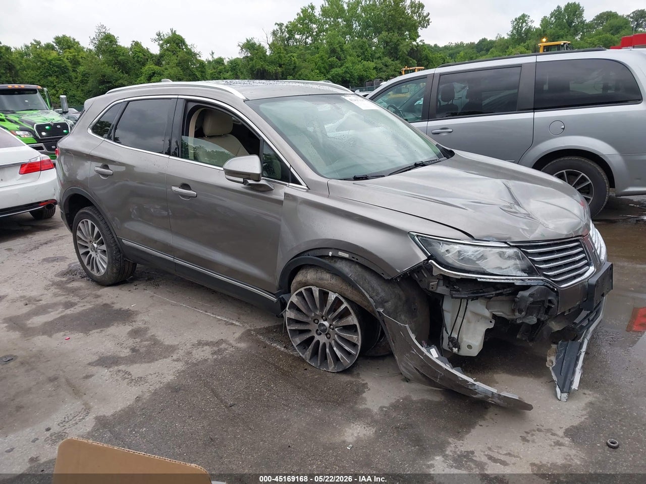 5LMCJ3D90HU****** · 2017 LINCOLN MKC RESERVE