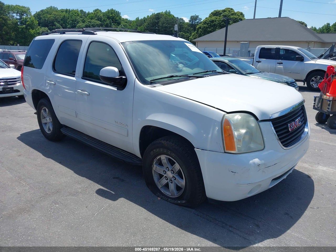 1GKS1AE00CR****** · 2012 GMC YUKON SLE