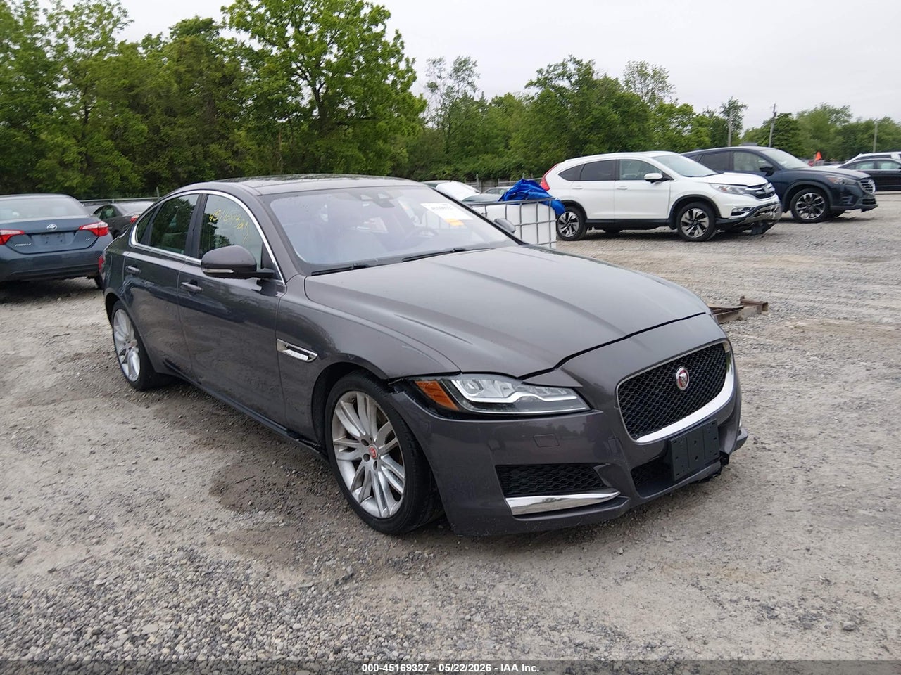 SAJBK4BV7GC****** · 2016 JAGUAR XF 35T PRESTIGE