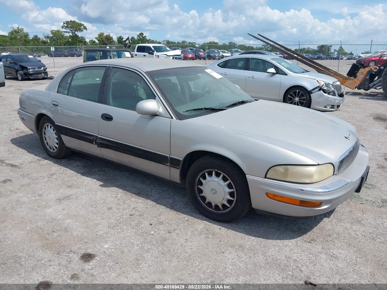 1G4CW52K4W4****** · 1998 BUICK PARK AVENUE