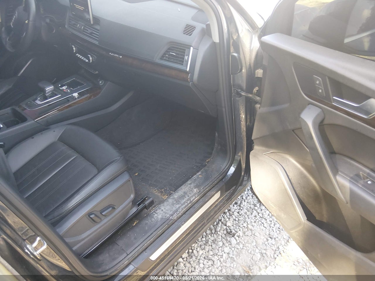 2018 AUDI Q5 2.0T PREMIUM/2.0T TECH PREMIUM · 5/11