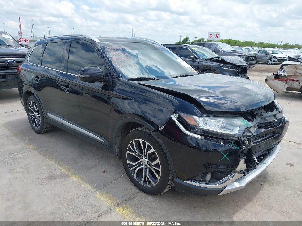 JA4AD3A32JJ****** · 2018 MITSUBISHI OUTLANDER SEL
