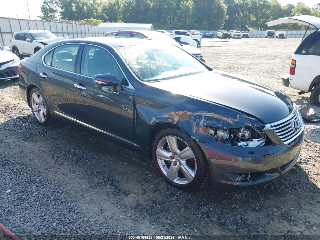 JTHBL5EF1B5****** · 2011 LEXUS LS 460