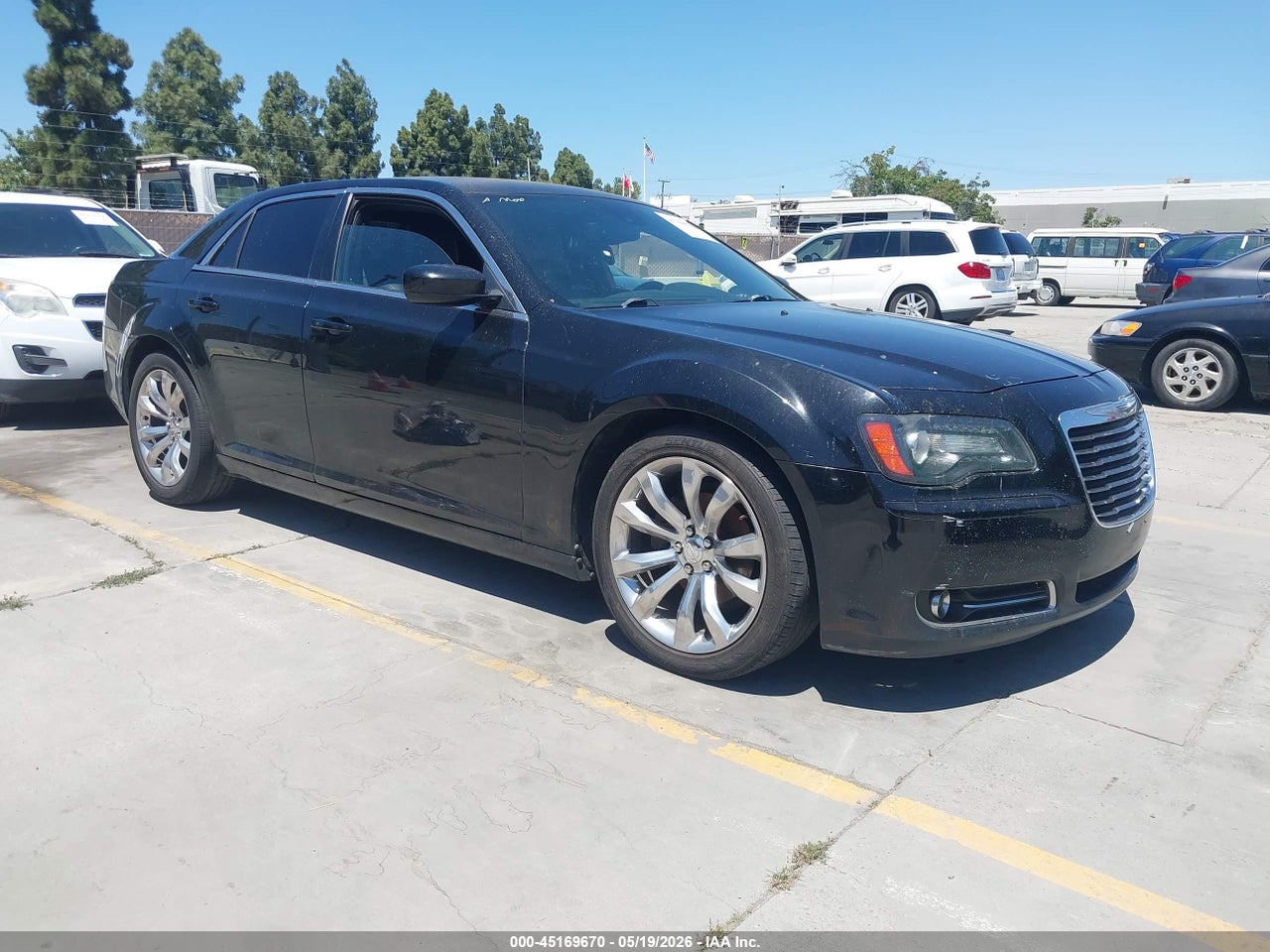 2C3CCABG3DH****** · 2013 CHRYSLER 300 300S