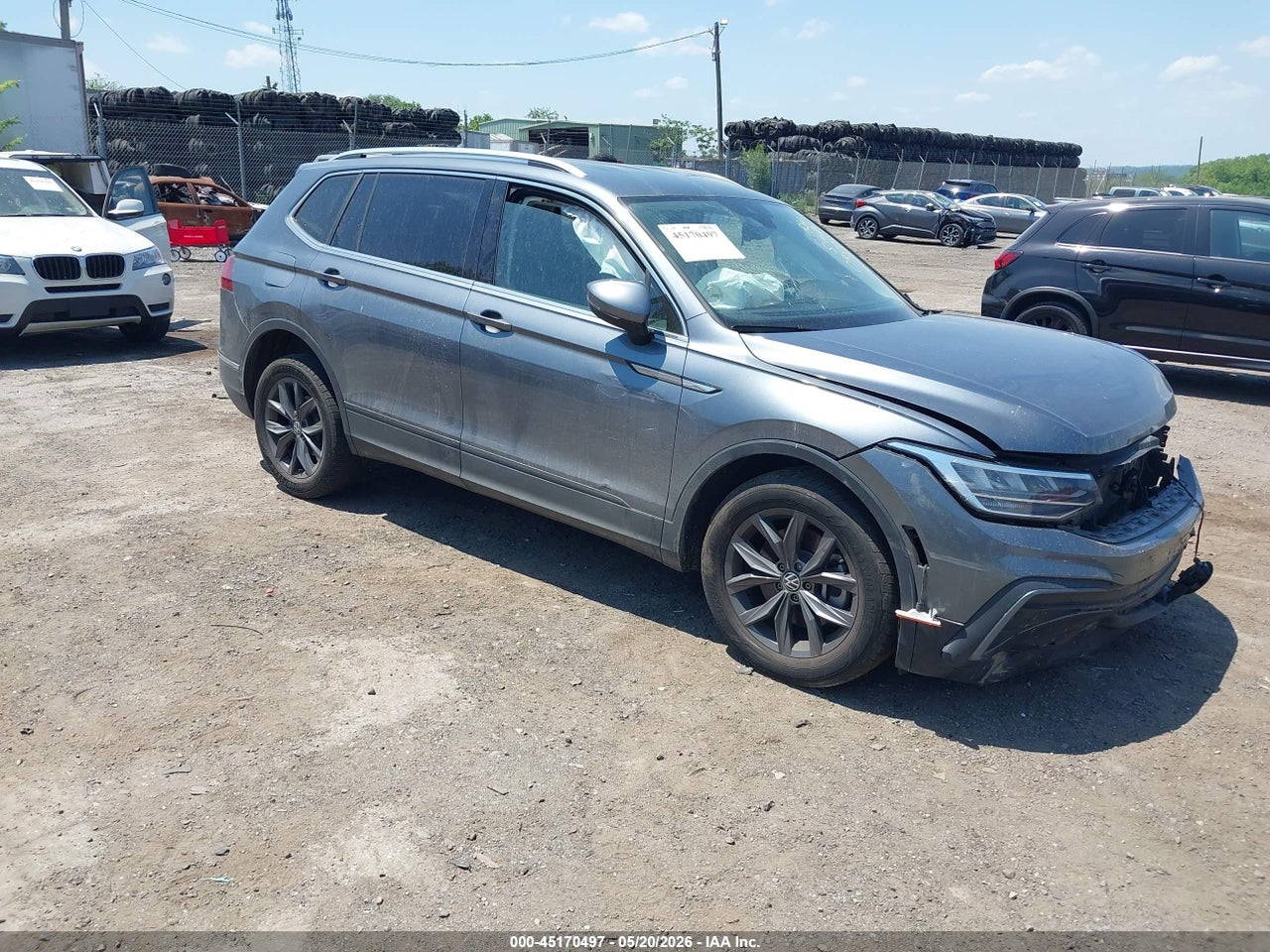 3VV3B7AX4PM****** · 2023 VOLKSWAGEN TIGUAN 2.0T SE