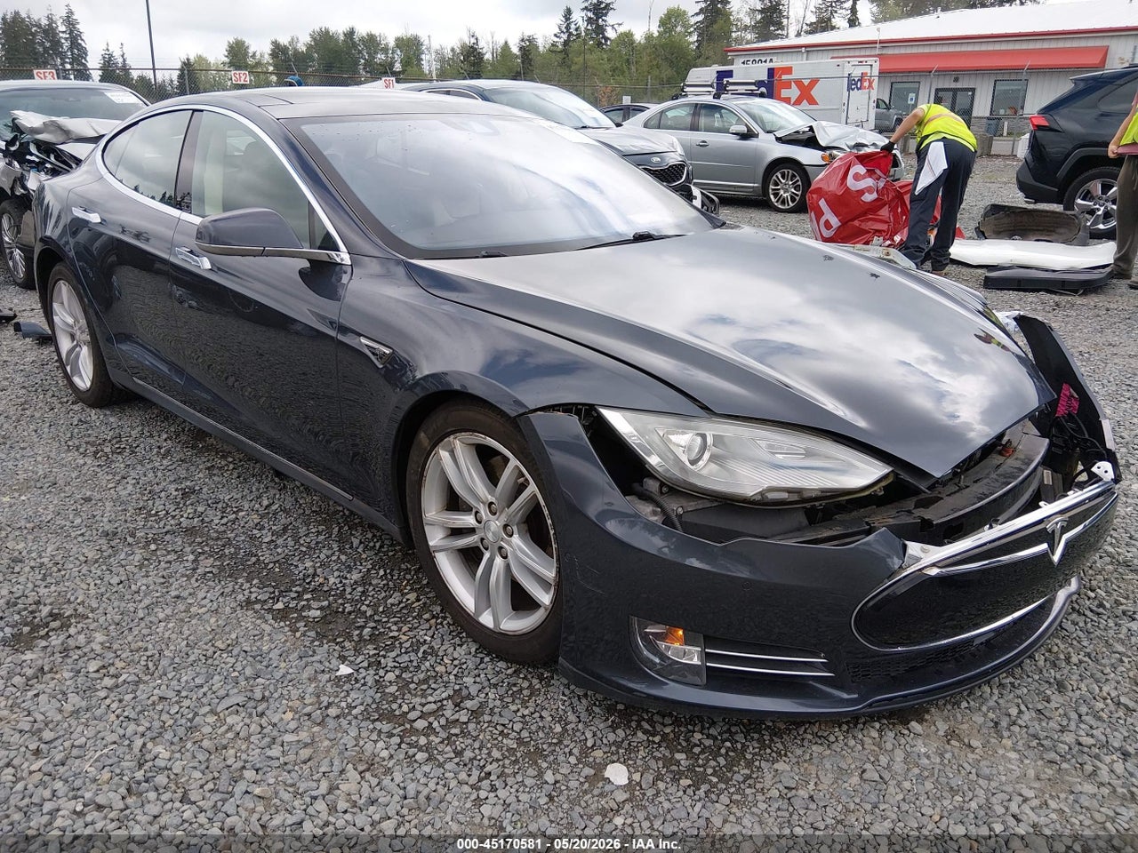 5YJSA1H18EF****** · 2014 TESLA MODEL S P85