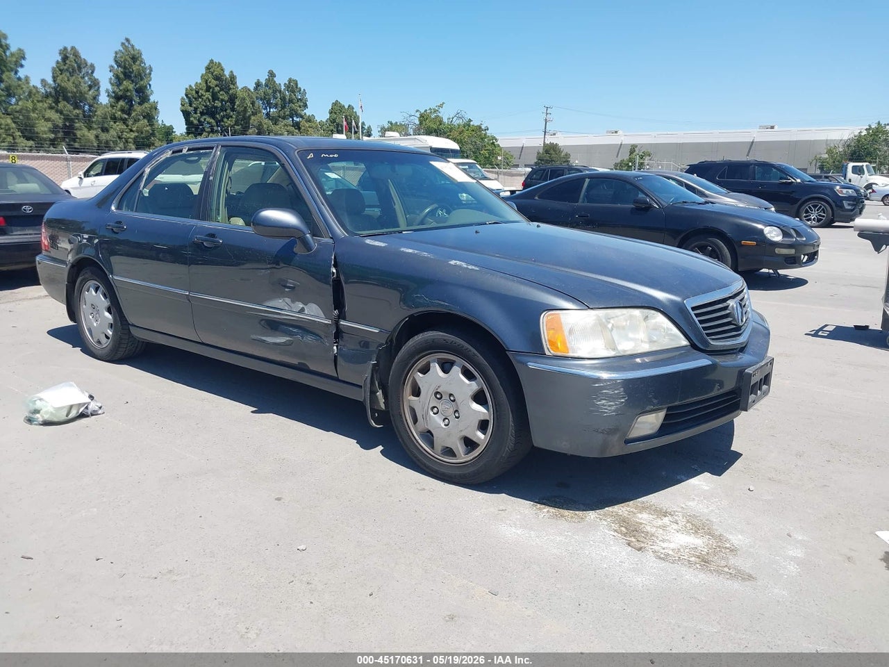 JH4KA96604C****** · 2004 ACURA RL 3.5