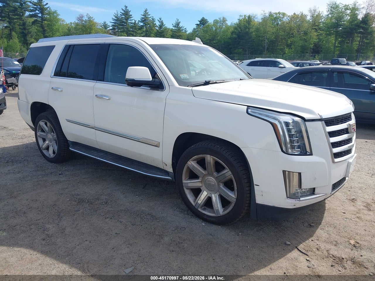 1GYS4BKJ6GR****** · 2016 CADILLAC ESCALADE LUXURY COLLECTION