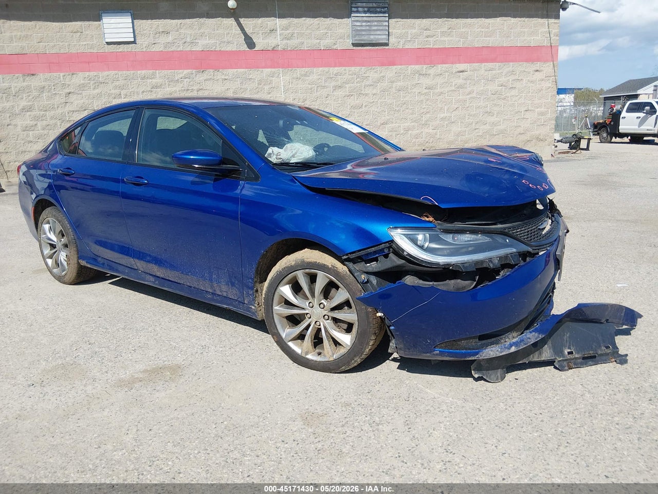1C3CCCBB6GN****** · 2016 CHRYSLER 200 S