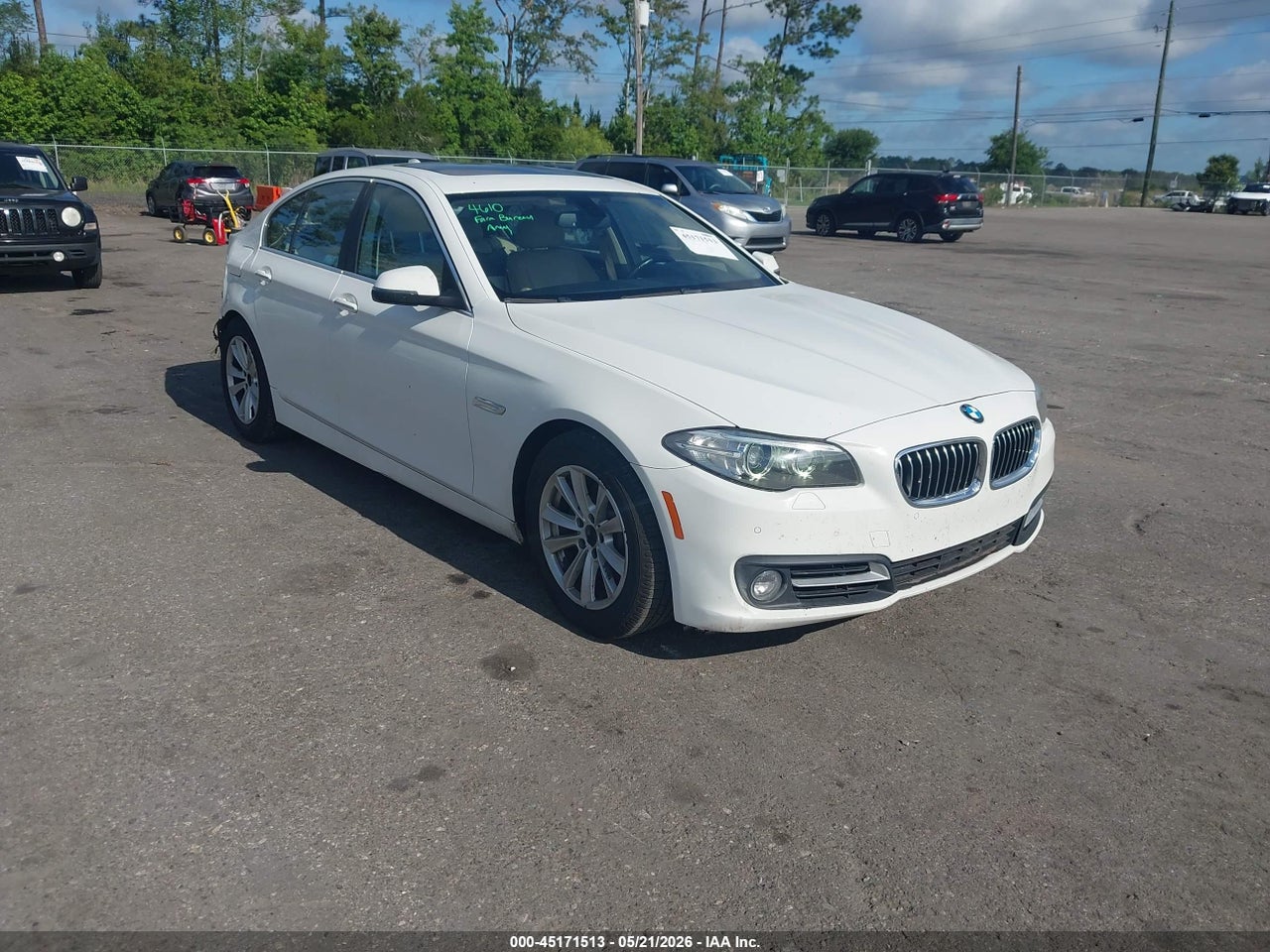 WBA5A5C53GG****** · 2016 BMW 528I