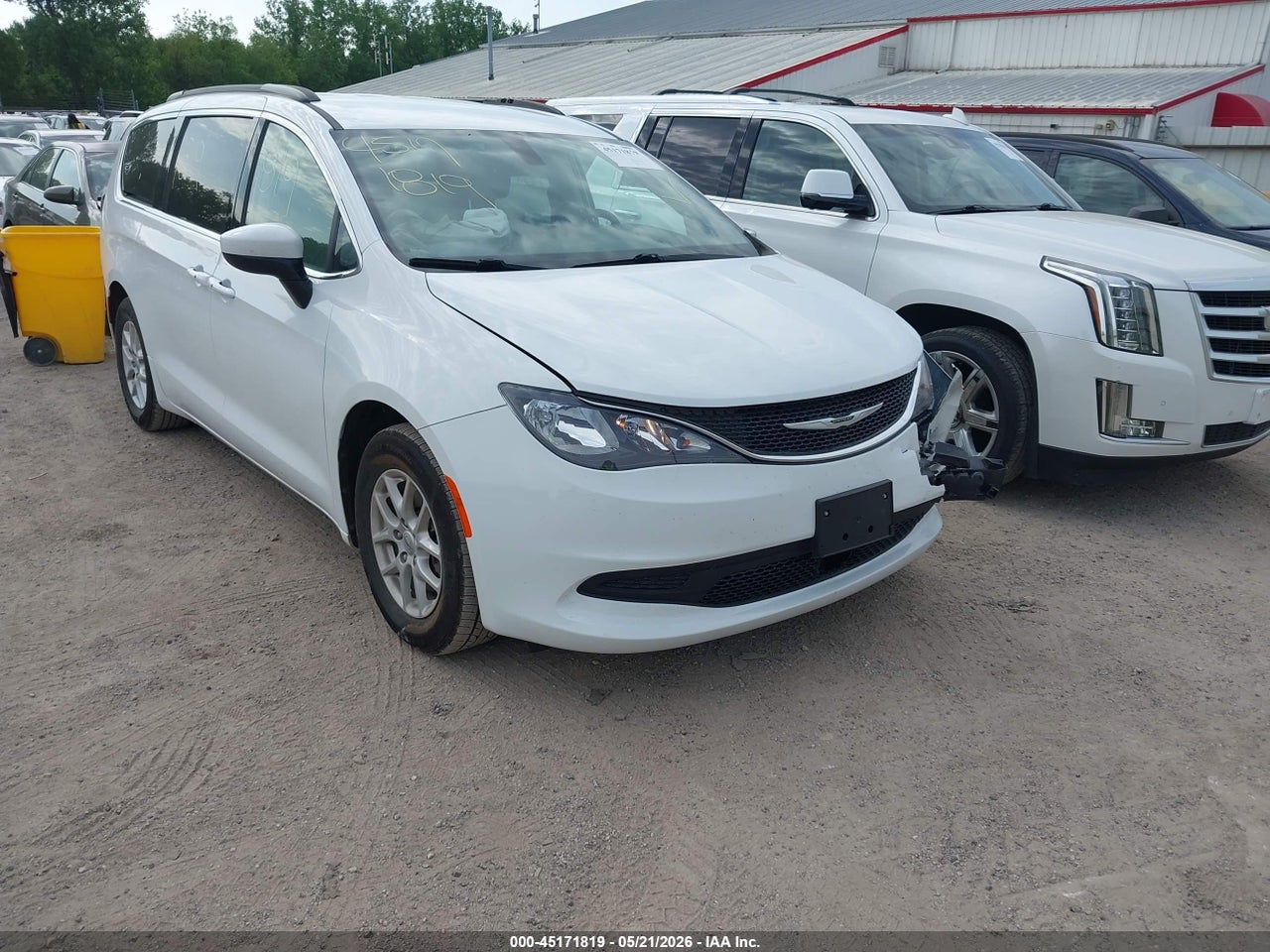 2C4RC1DG3MR****** · 2021 CHRYSLER VOYAGER LXI