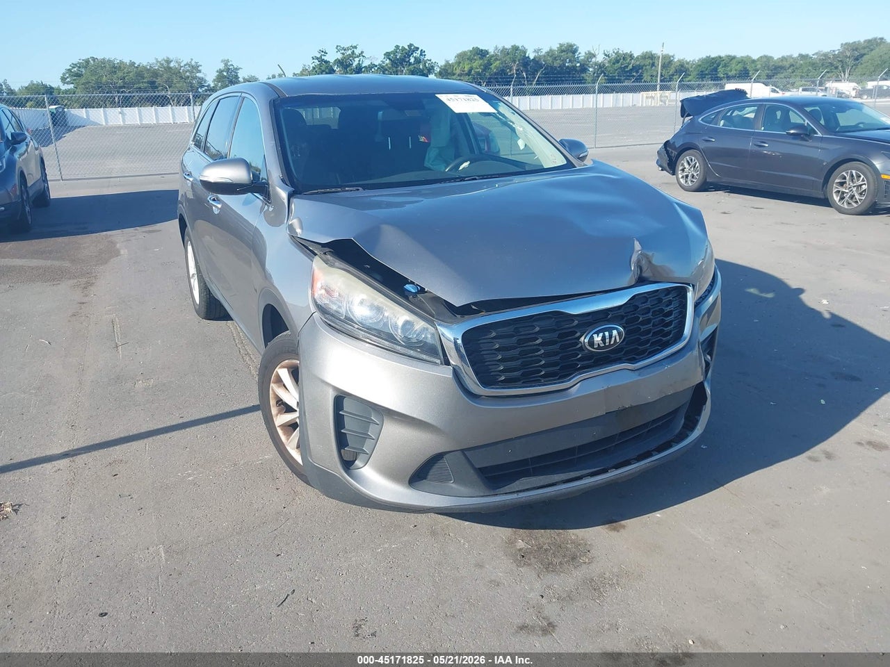 5XYPG4A5XKG****** · 2019 KIA SORENTO 3.3L LX
