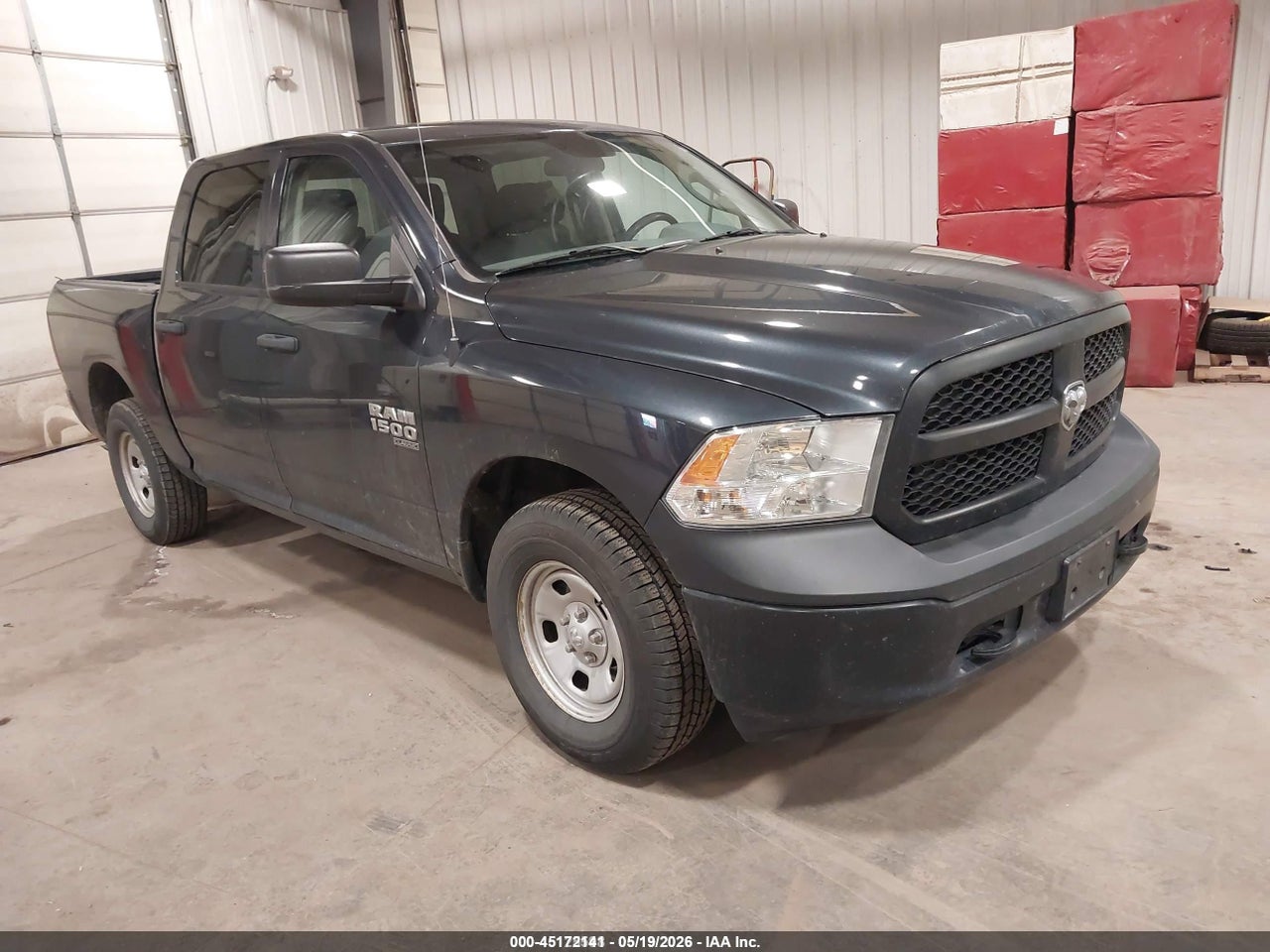 1C6RR7KG2KS****** · 2019 RAM 1500 CLASSIC TRADESMAN  4X4 5'7 BOX