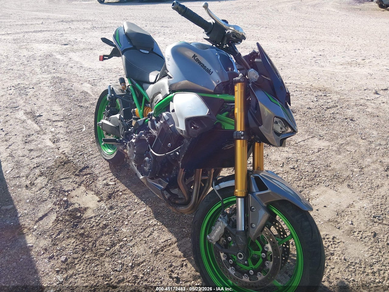 ML5ZRDT17SD****** · 2025 KAWASAKI ZR900 T