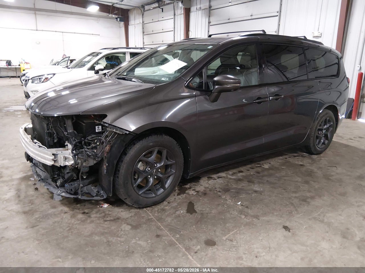 2018 CHRYSLER PACIFICA LIMITED · 2/11