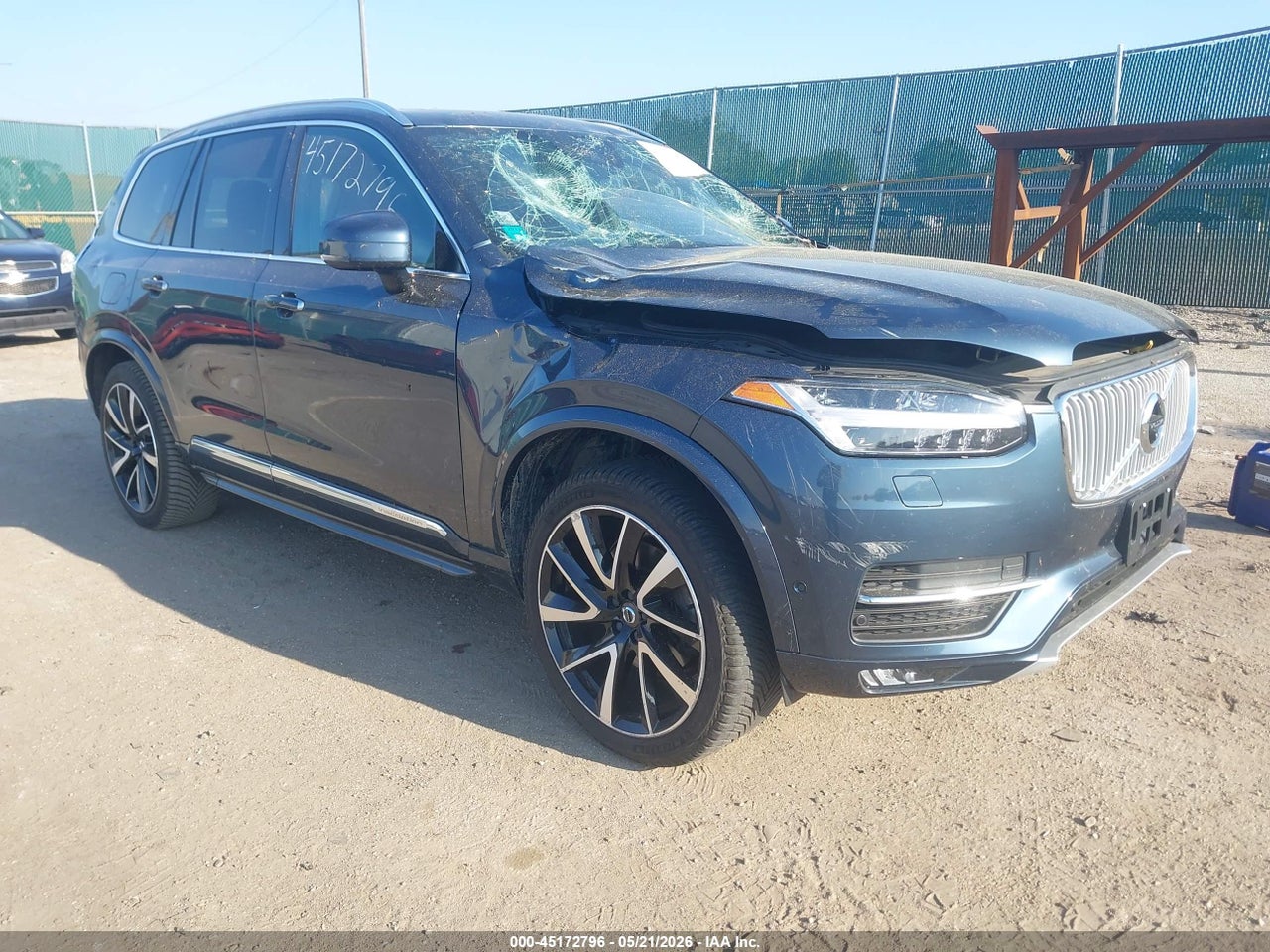 YV4A22PL1J1****** · 2018 VOLVO XC90 T6 INSCRIPTION