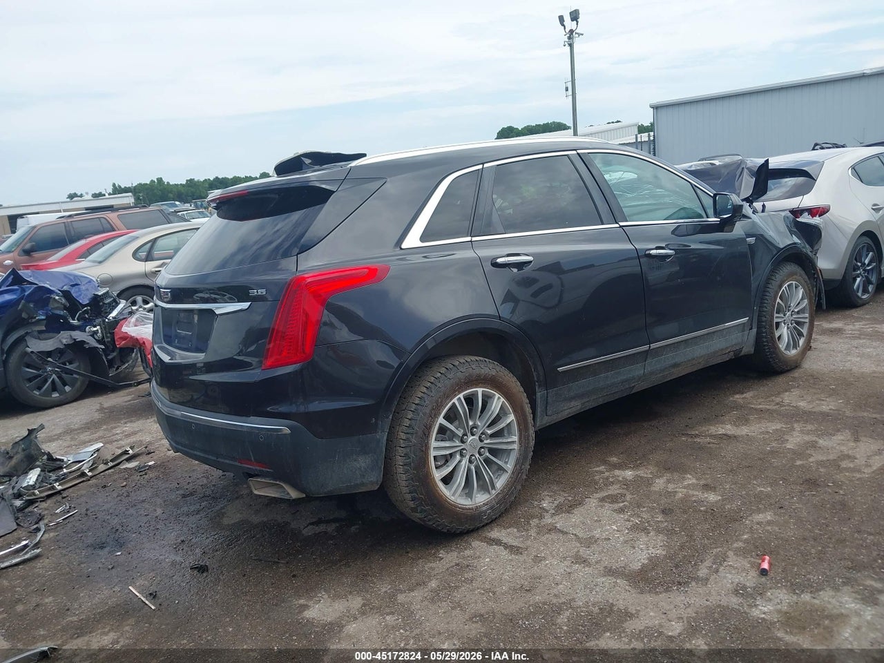 2017 CADILLAC XT5 LUXURY · 4/11