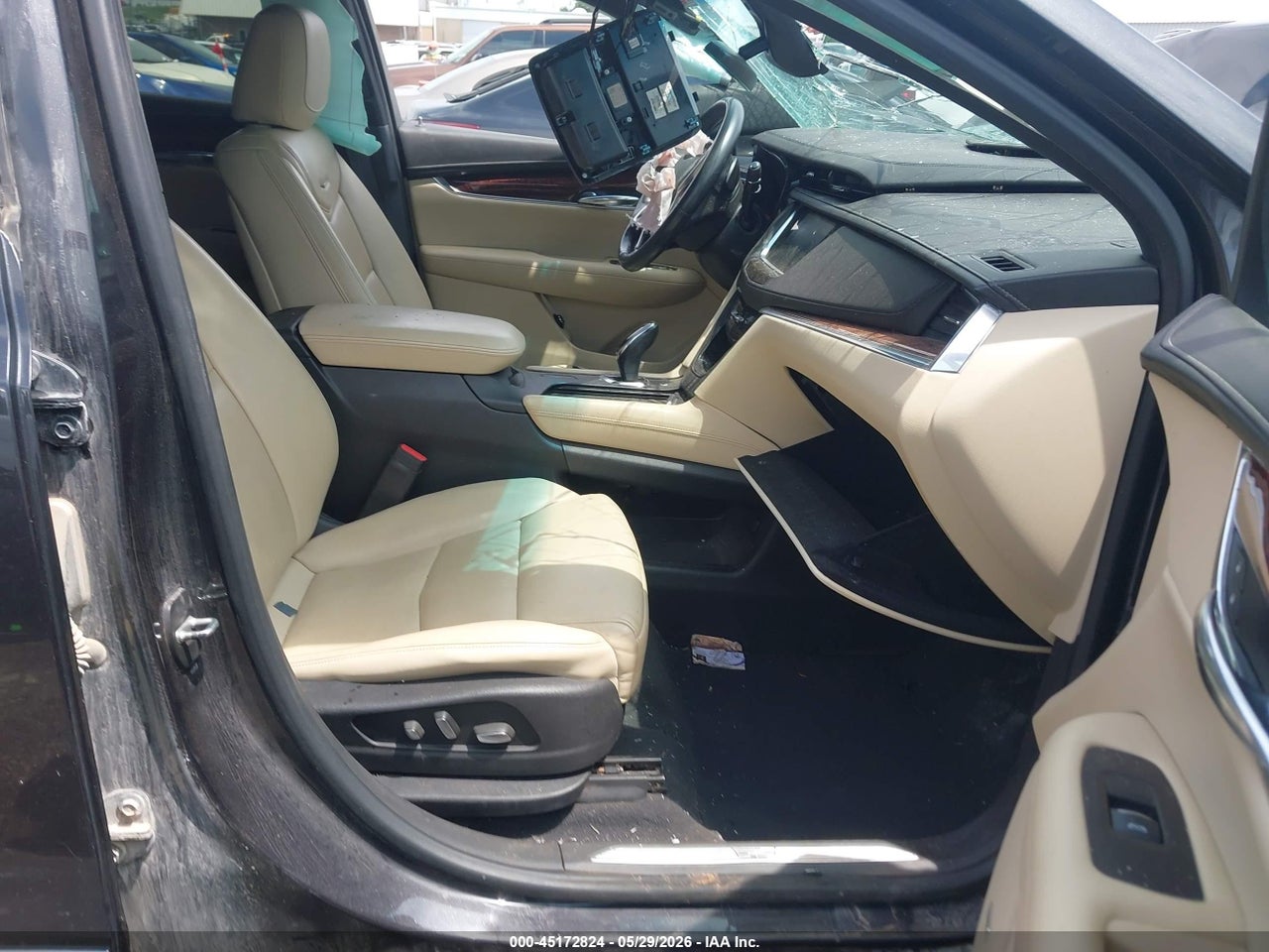2017 CADILLAC XT5 LUXURY · 5/11