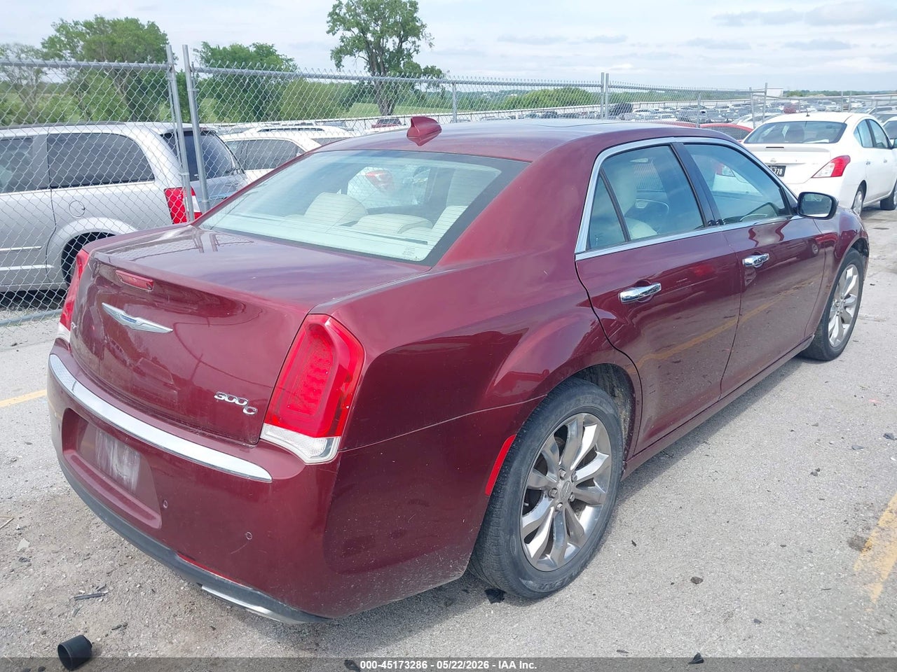 2015 CHRYSLER 300C AWD · 4/11