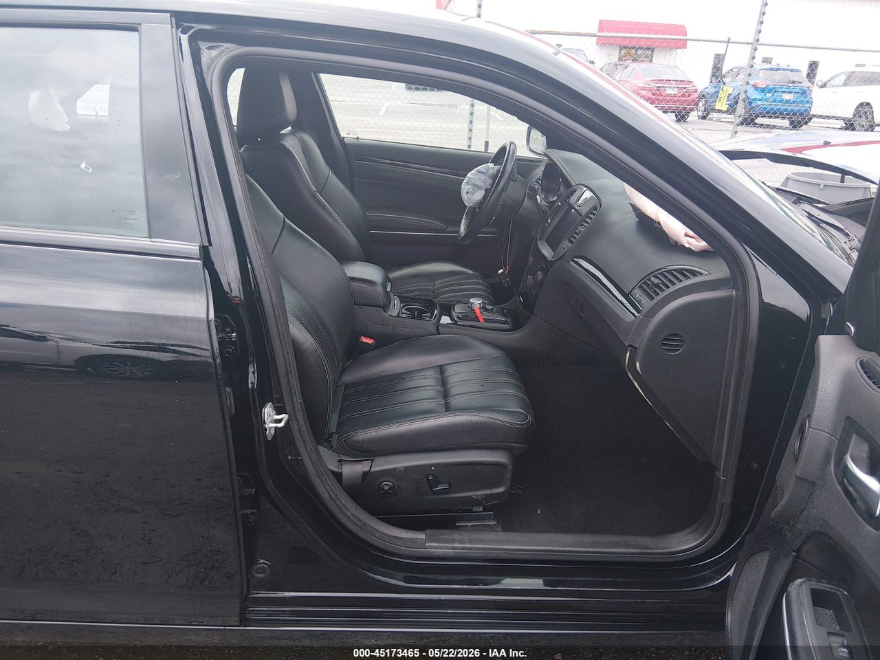 2020 CHRYSLER 300 300S AWD · 5/11