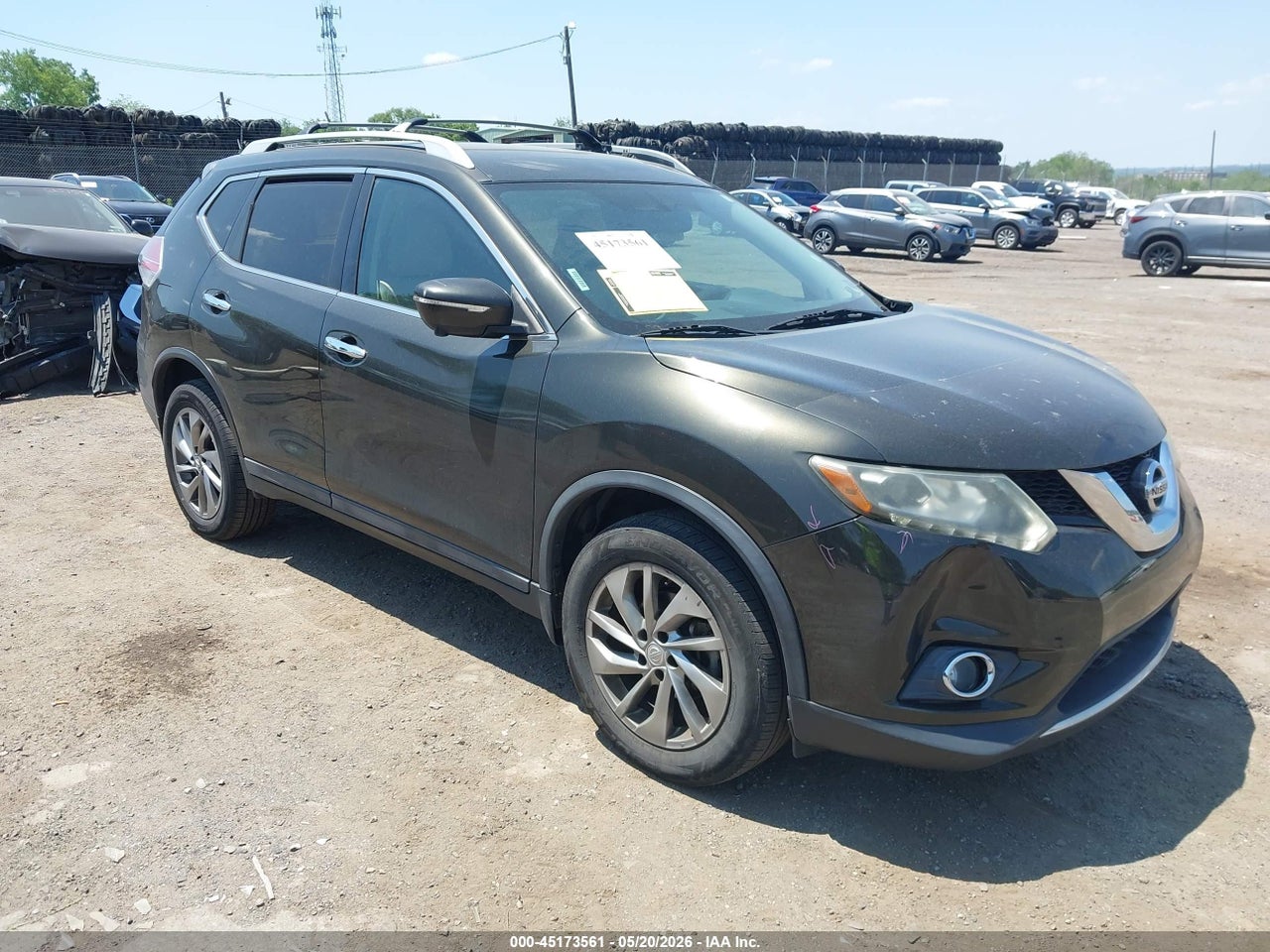 5N1AT2MVXFC****** · 2015 NISSAN ROGUE SL