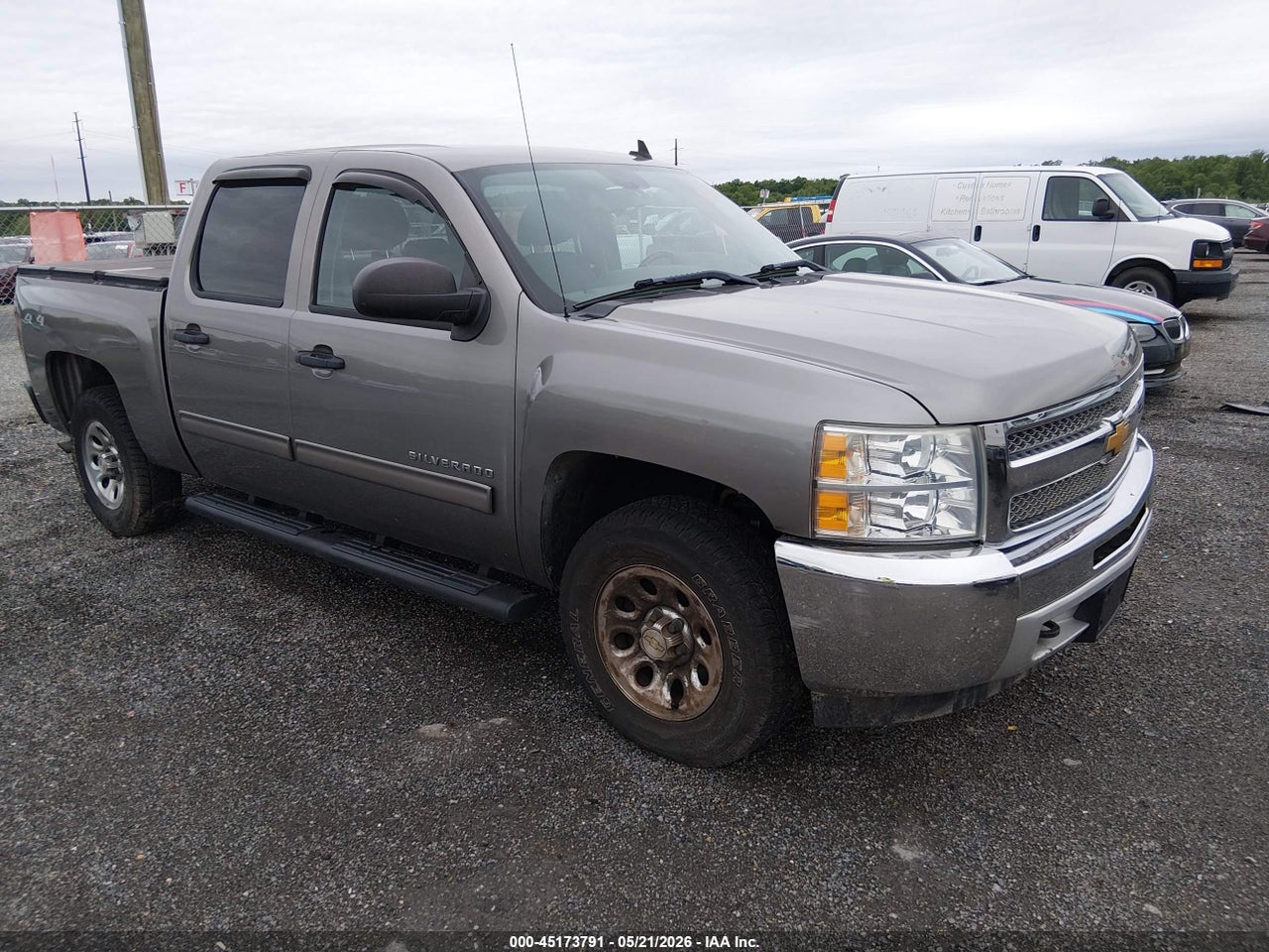 3GCPKSEA9DG****** · 2013 CHEVROLET SILVERADO 1500 LT