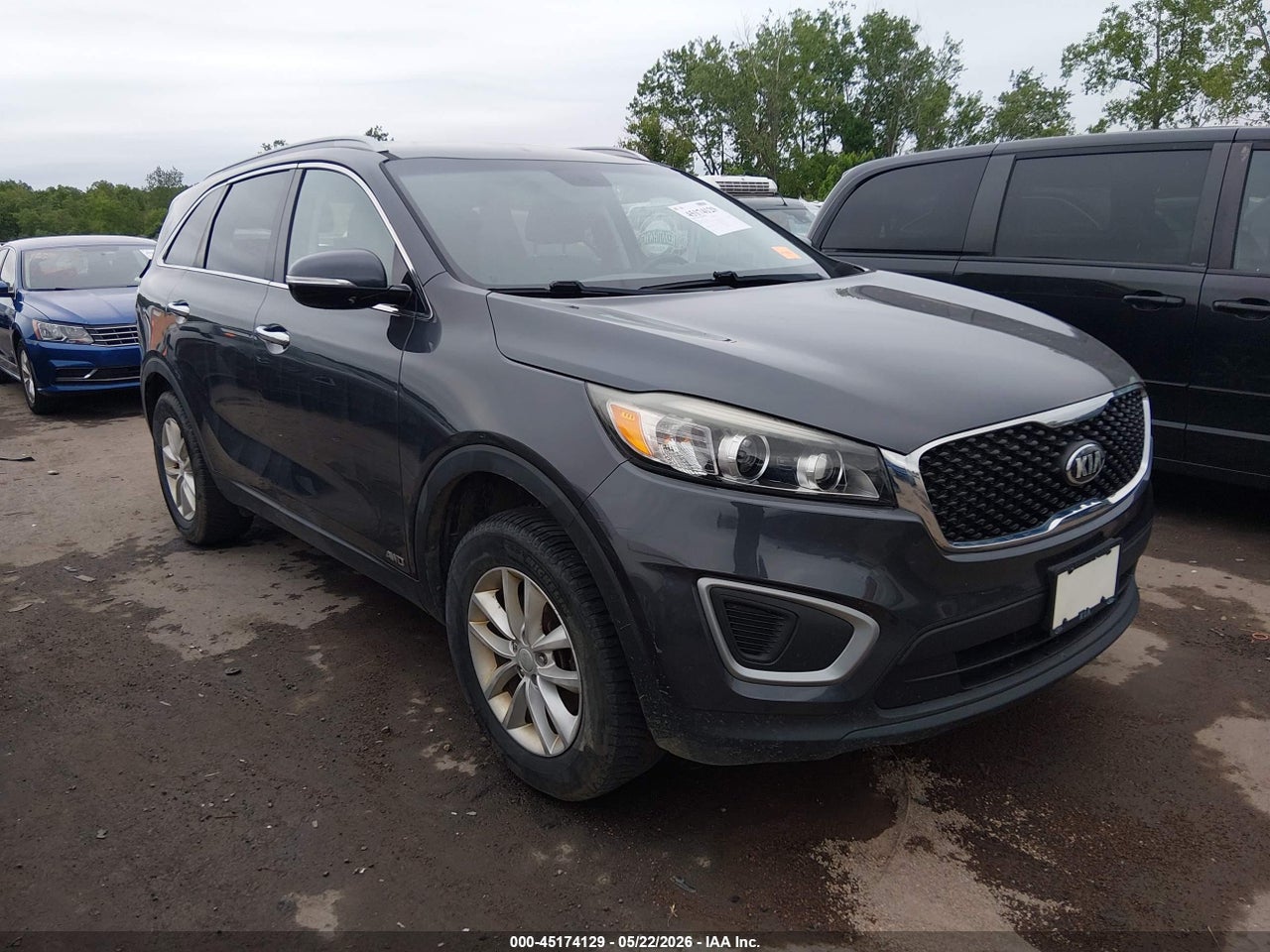 5XYPGDA39JG****** · 2018 KIA SORENTO 2.4L LX
