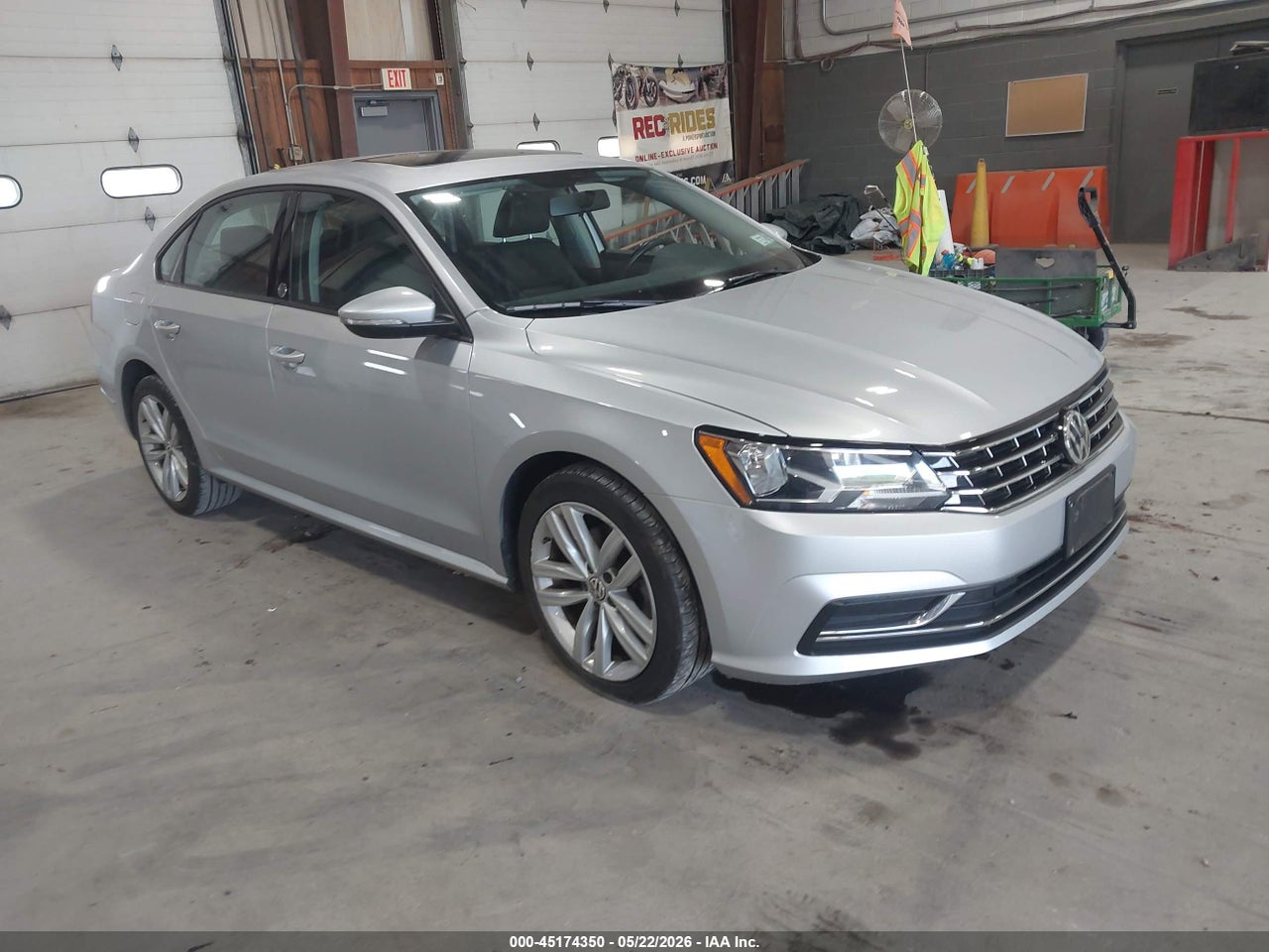 1VWLA7A36KC****** · 2019 VOLKSWAGEN PASSAT 2.0T WOLFSBURG EDITION