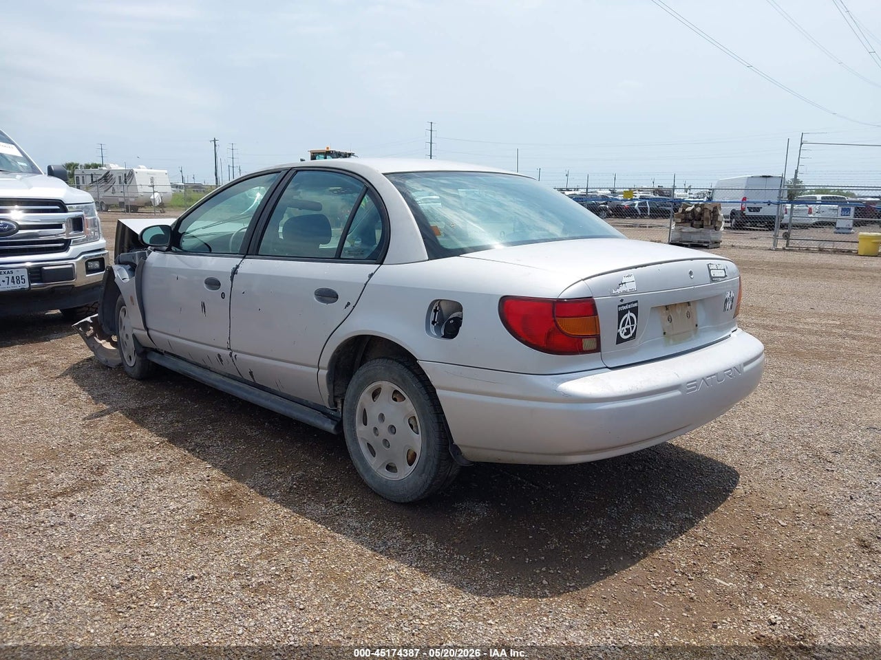 2001 SATURN SL1 · 3/10