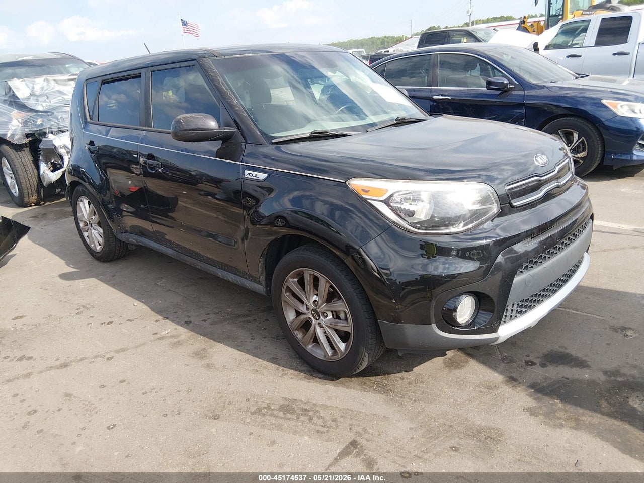 KNDJP3A50H7****** · 2017 KIA SOUL +
