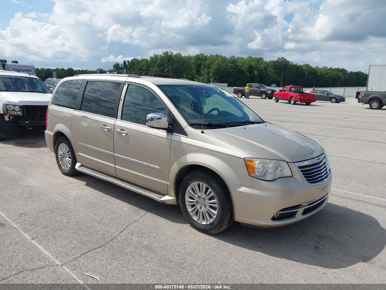 2C4RC1GG7ER****** · 2014 CHRYSLER TOWN &amp; COUNTRY LIMITED