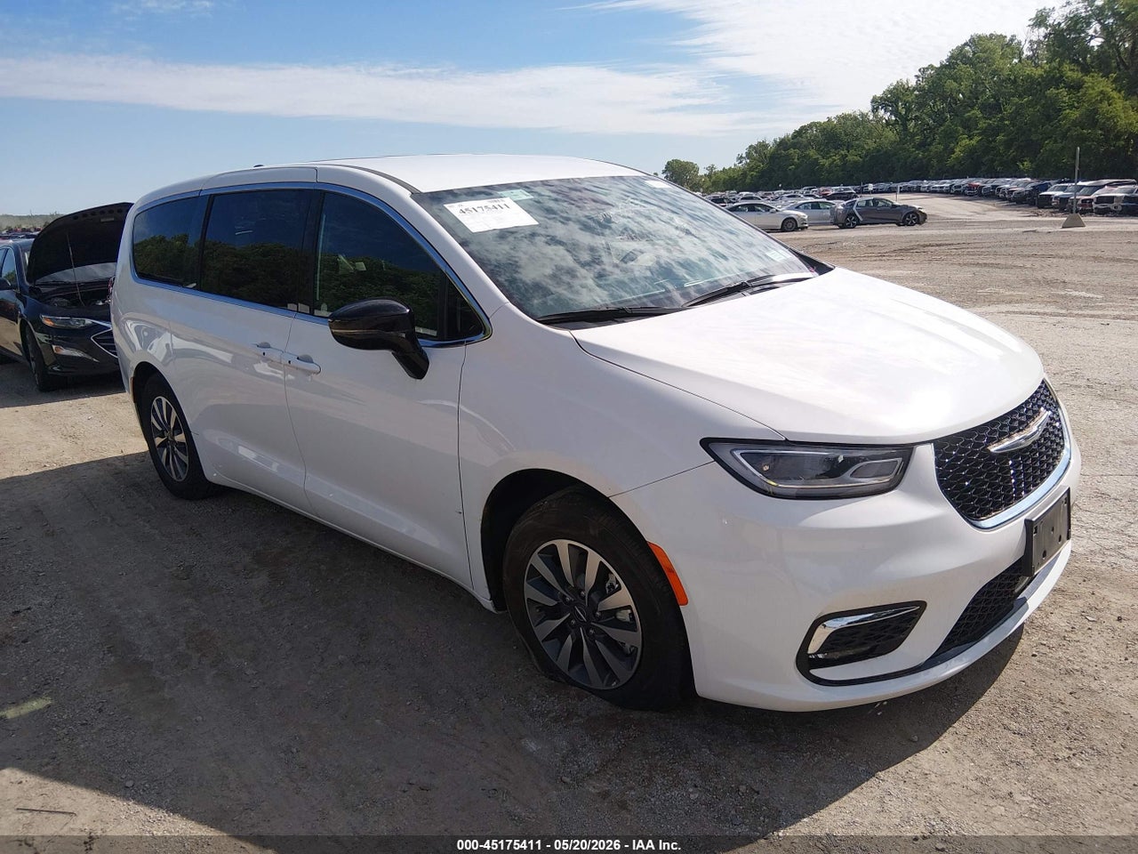 2C4RC1S78SR****** · 2025 CHRYSLER PACIFICA HYBRID SELECT