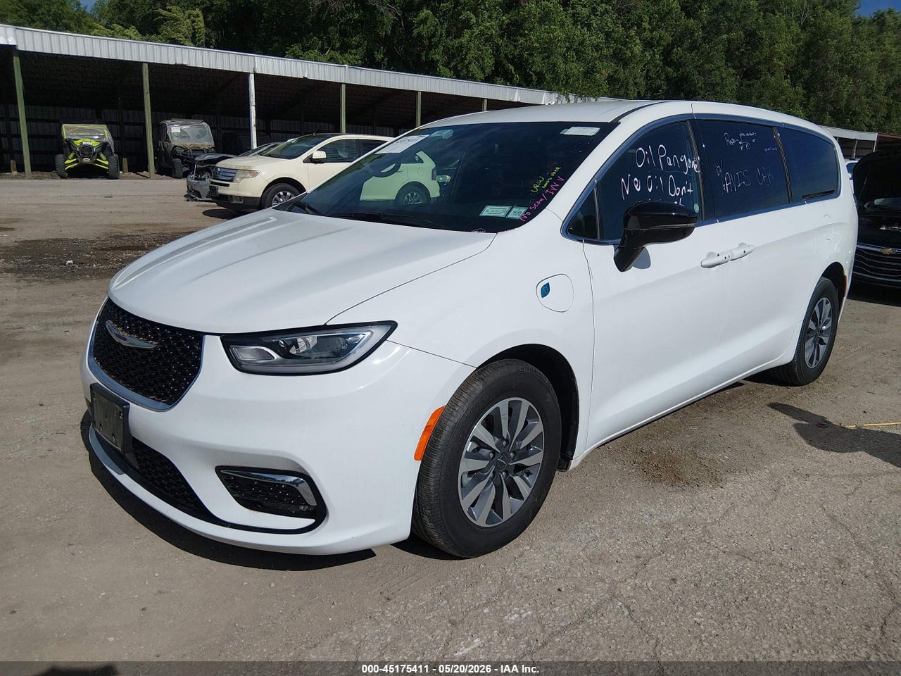 2025 CHRYSLER PACIFICA HYBRID SELECT · 2/11