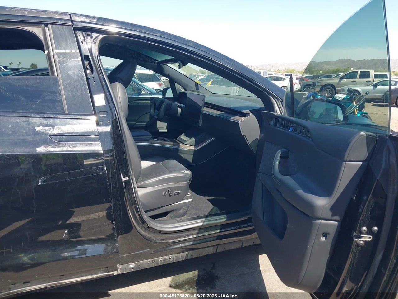 7SAXCDE55NF****** · 2022 TESLA MODEL X · 5/11