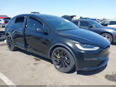 7SAXCDE55NF****** · 2022 TESLA MODEL X