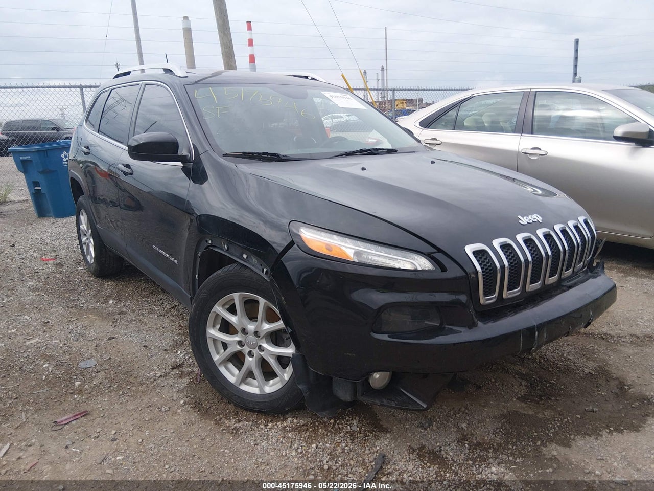 1C4PJMLX4JD****** · 2018 JEEP CHEROKEE LATITUDE PLUS 4X4