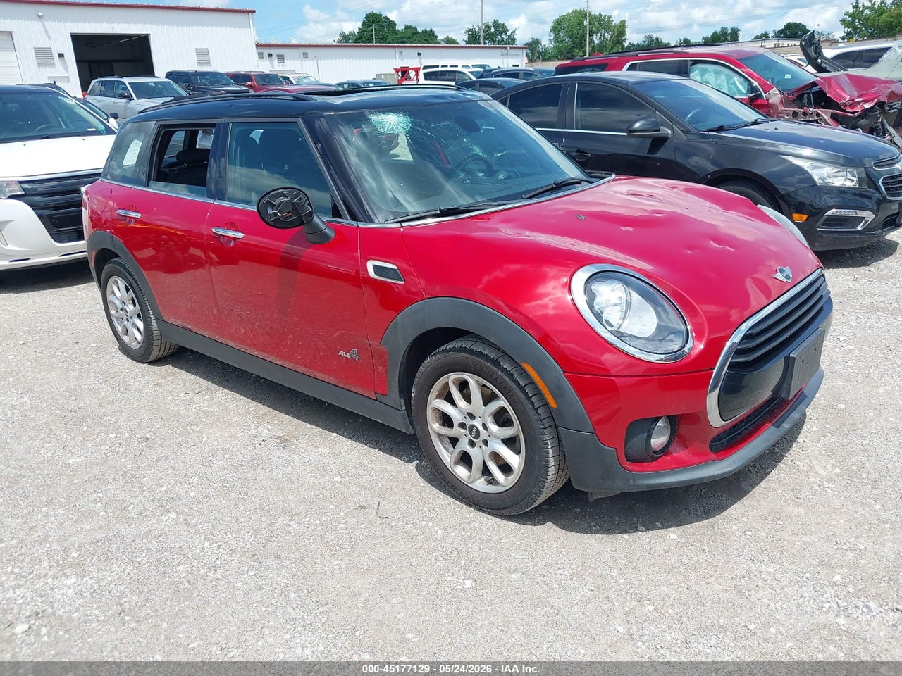 WMWLU1C57H2****** · 2017 MINI CLUBMAN COOPER