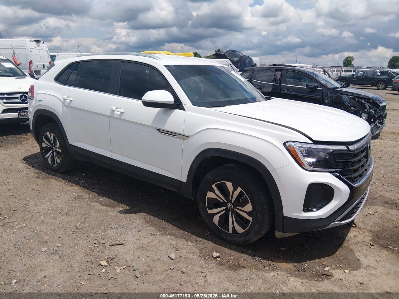 1V2LE2CA2RC****** · 2024 VOLKSWAGEN ATLAS CROSS SPORT 2.0T SE